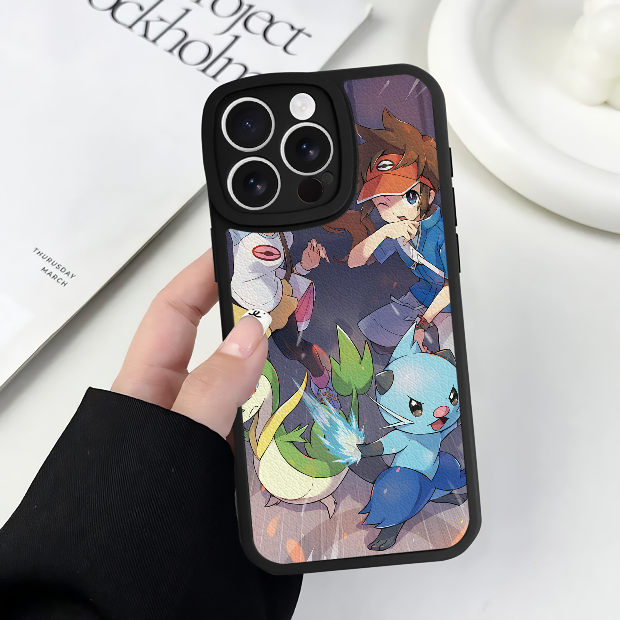 （画像用） ポケットモンスター Pokémon 【iPhone 16シリーズ対応】シリコンスマホケース（レザー調） 材質：シリコン